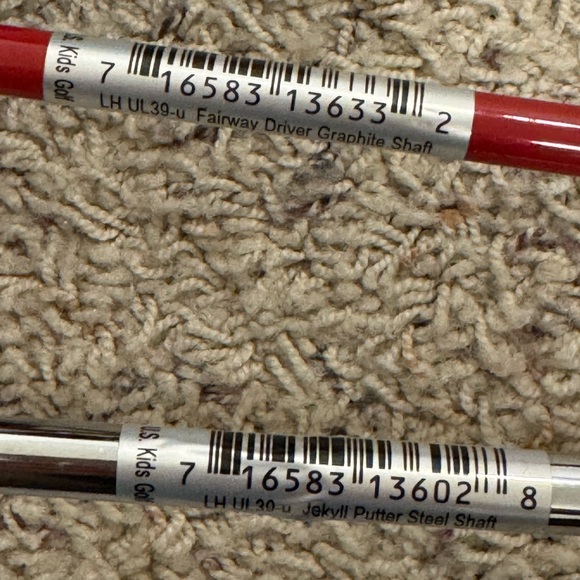 US Kids Golf bag Pink Gently Used 2 Clubs gloves size JM Golf Sport Girls - Picture 9 of 11